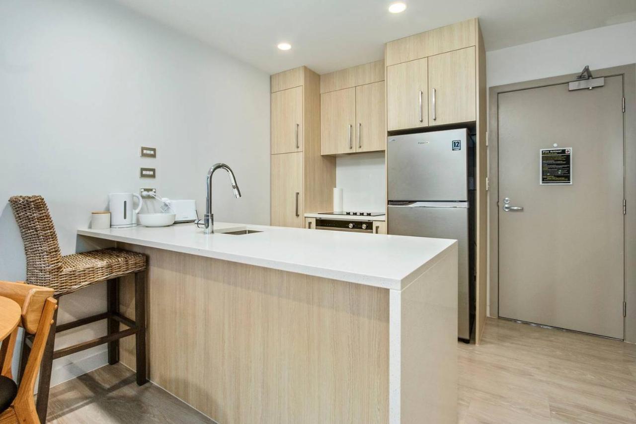 Sky Tower On Your Doorstep! Modern Two Bedroom 奥克兰 外观 照片
